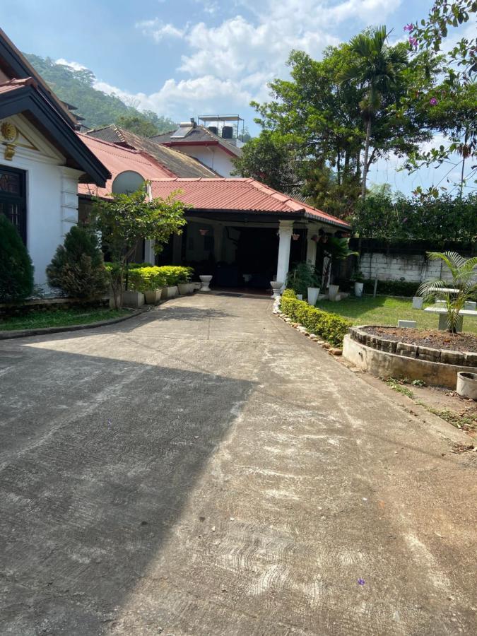 Kandy Garden Villa Exterior foto
